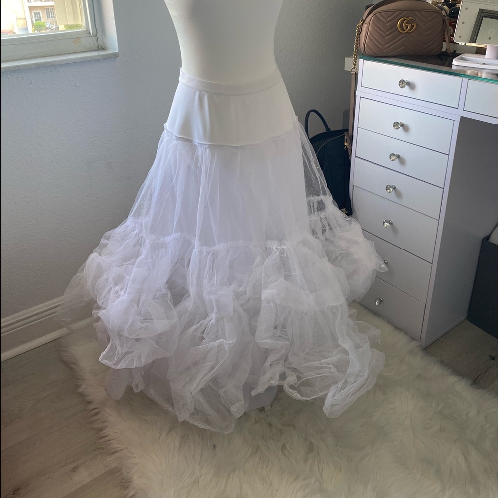 **MAKE AN OFFER**